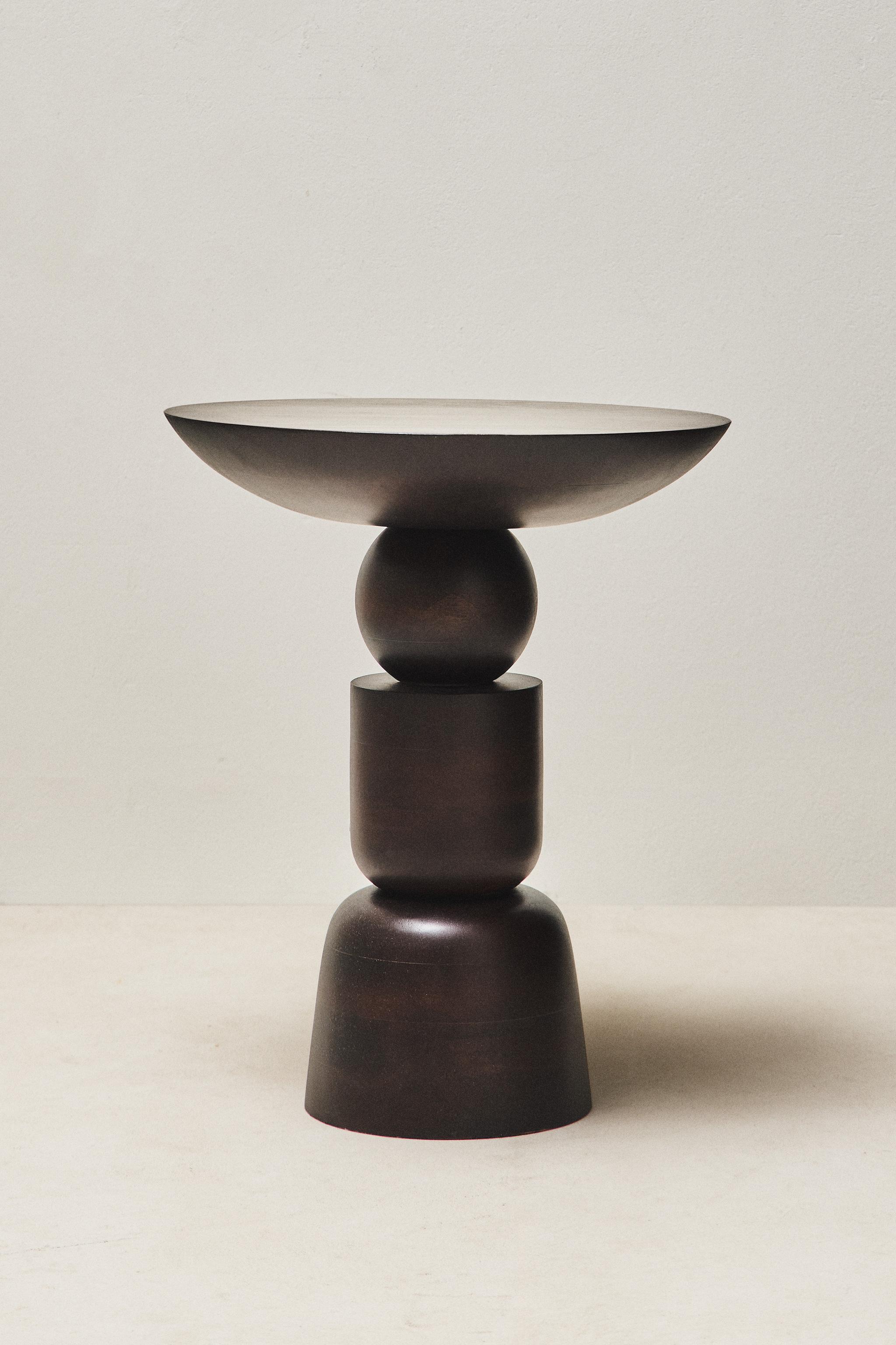 TABLE EN BOIS